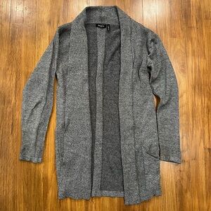 LIKE NEW ribbed cardigan